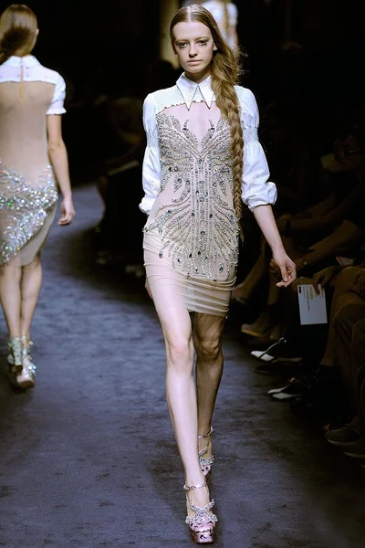 Look 33